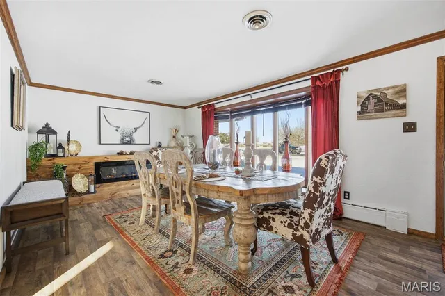 $289,900 | 1059 North Cherry Street, Breese, IL 62230