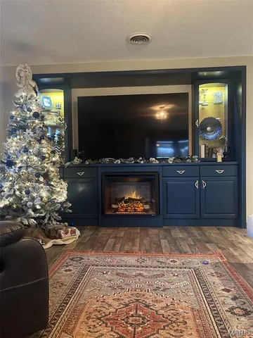 $289,900 | 1059 North Cherry Street, Breese, IL 62230