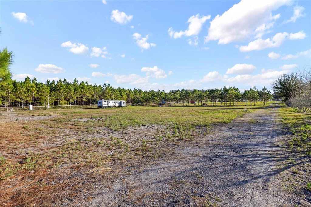 18121 Bethlehem Road Lithia, FL 33547 - Photo 9 of 13