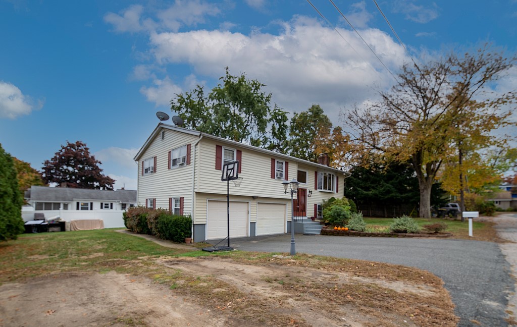 11 Highland Road Bellingham, MA 02019 - Photo 3 of 24 Gallery Image 3