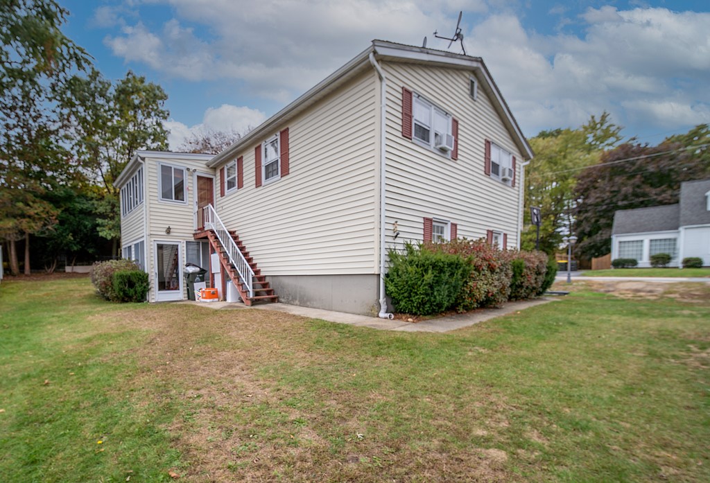 11 Highland Road Bellingham, MA 02019 - Photo 4 of 24 Gallery Image 4