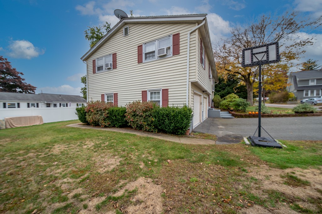 11 Highland Road Bellingham, MA 02019 - Photo 7 of 24 Gallery Image 7