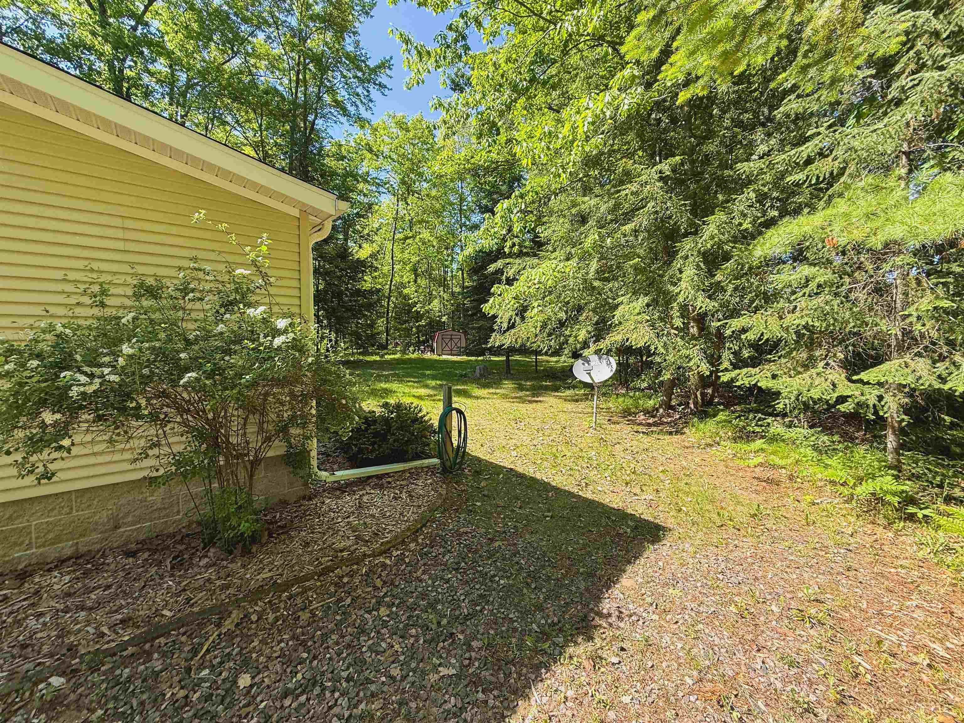 12323 Leo's Road Suring, WI 54174 - Photo 9 of 30