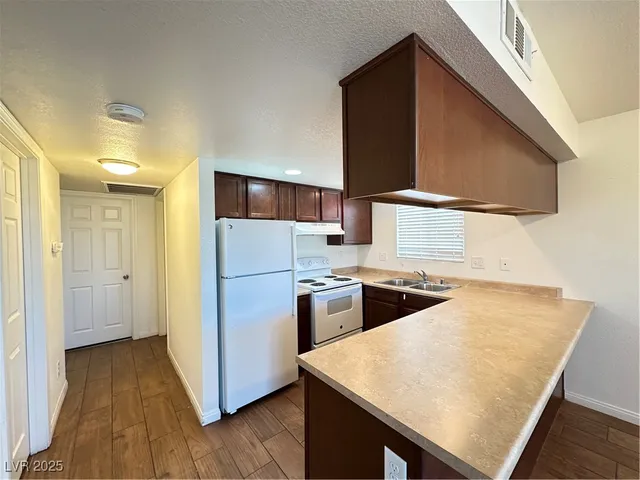 $1,180 | 6241 Bellota Drive, Unit D, Las Vegas, NV 89108