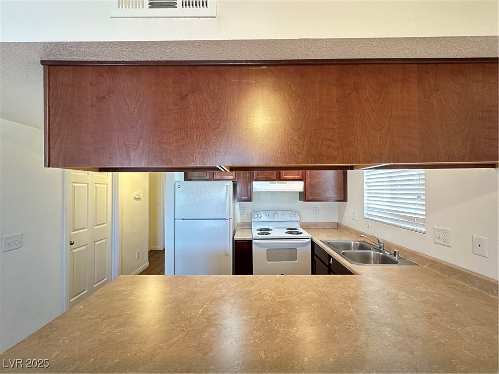 6241 Bellota Drive, Unit D Las Vegas, NV 89108 - Photo 6 of 16