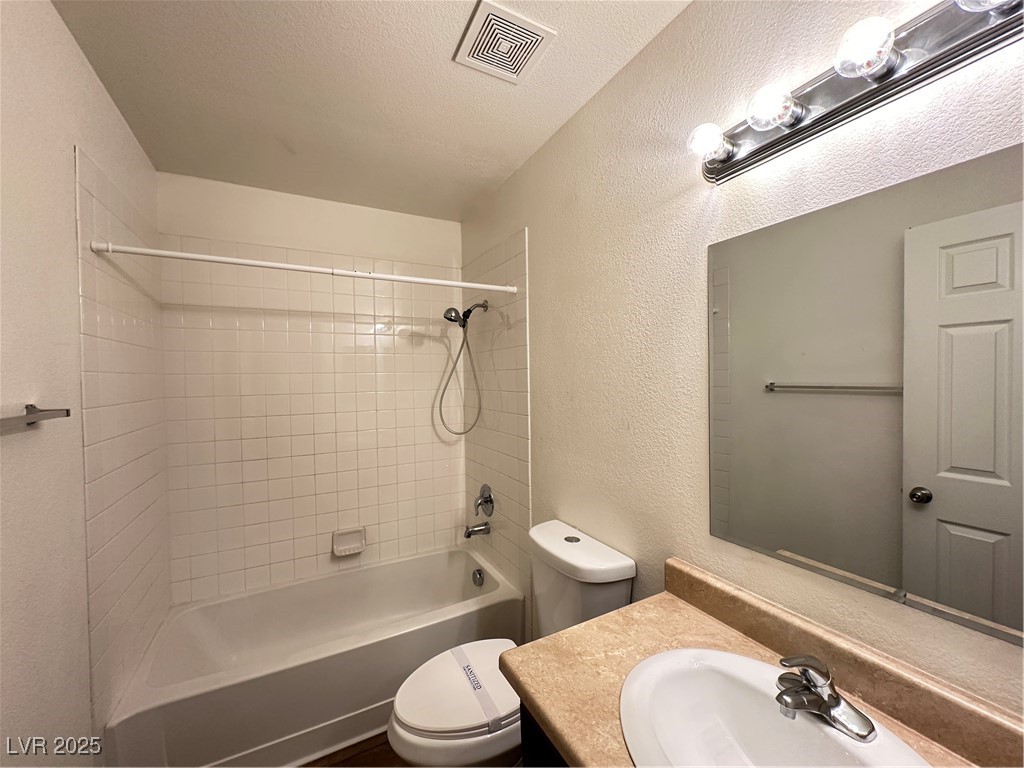 6241 Bellota Drive, Unit D Las Vegas, NV 89108 - Photo 9 of 16