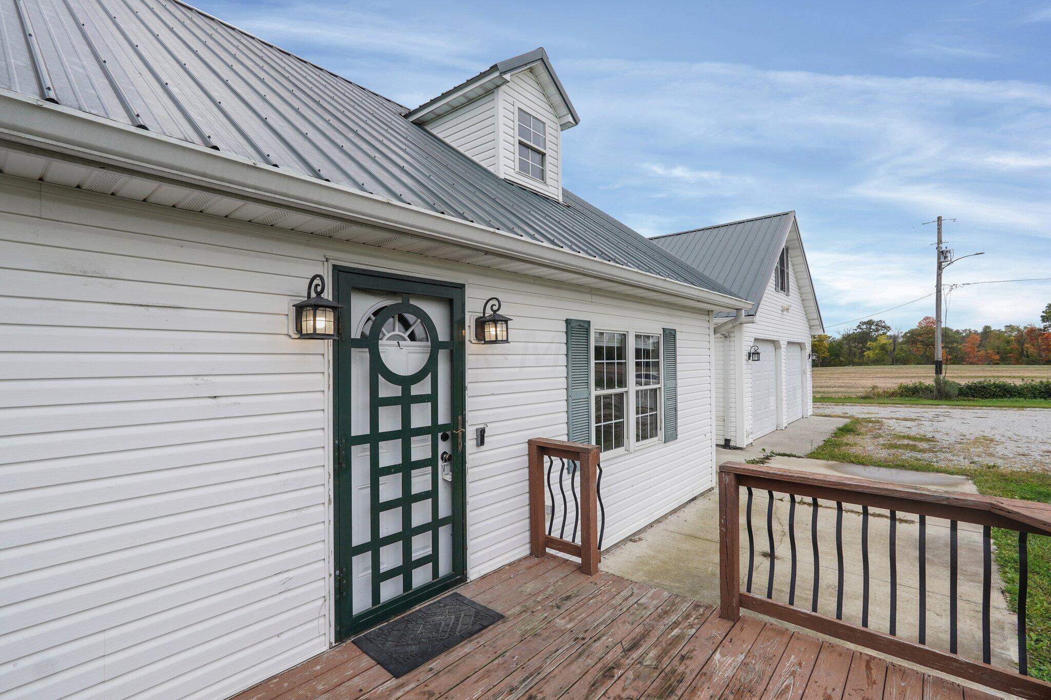 11687 Murlette Road Southwest Stoutsville, OH 43154 - Photo 6 of 51 5-web-or-mls-11687-murlette-rd-sw