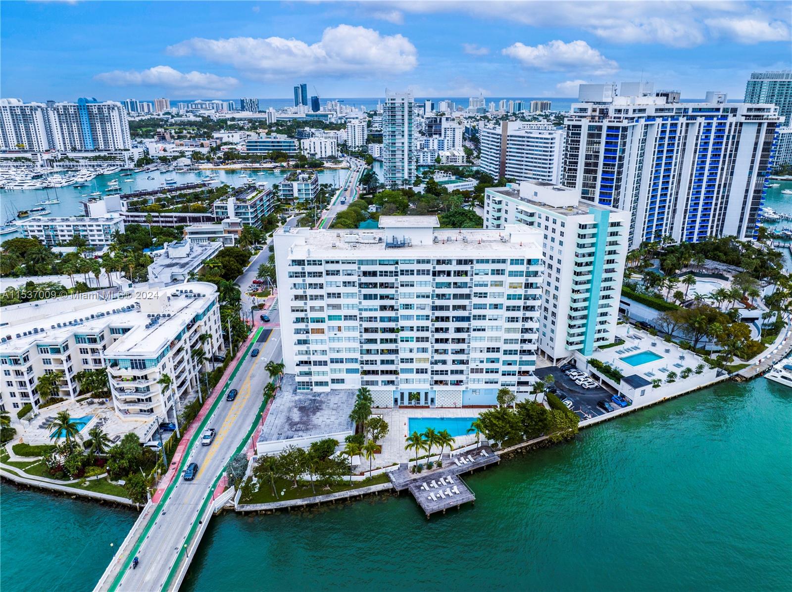3 Island Avenue, Unit 10K Miami Beach, FL 33139 - Photo 17 of 19 a city view