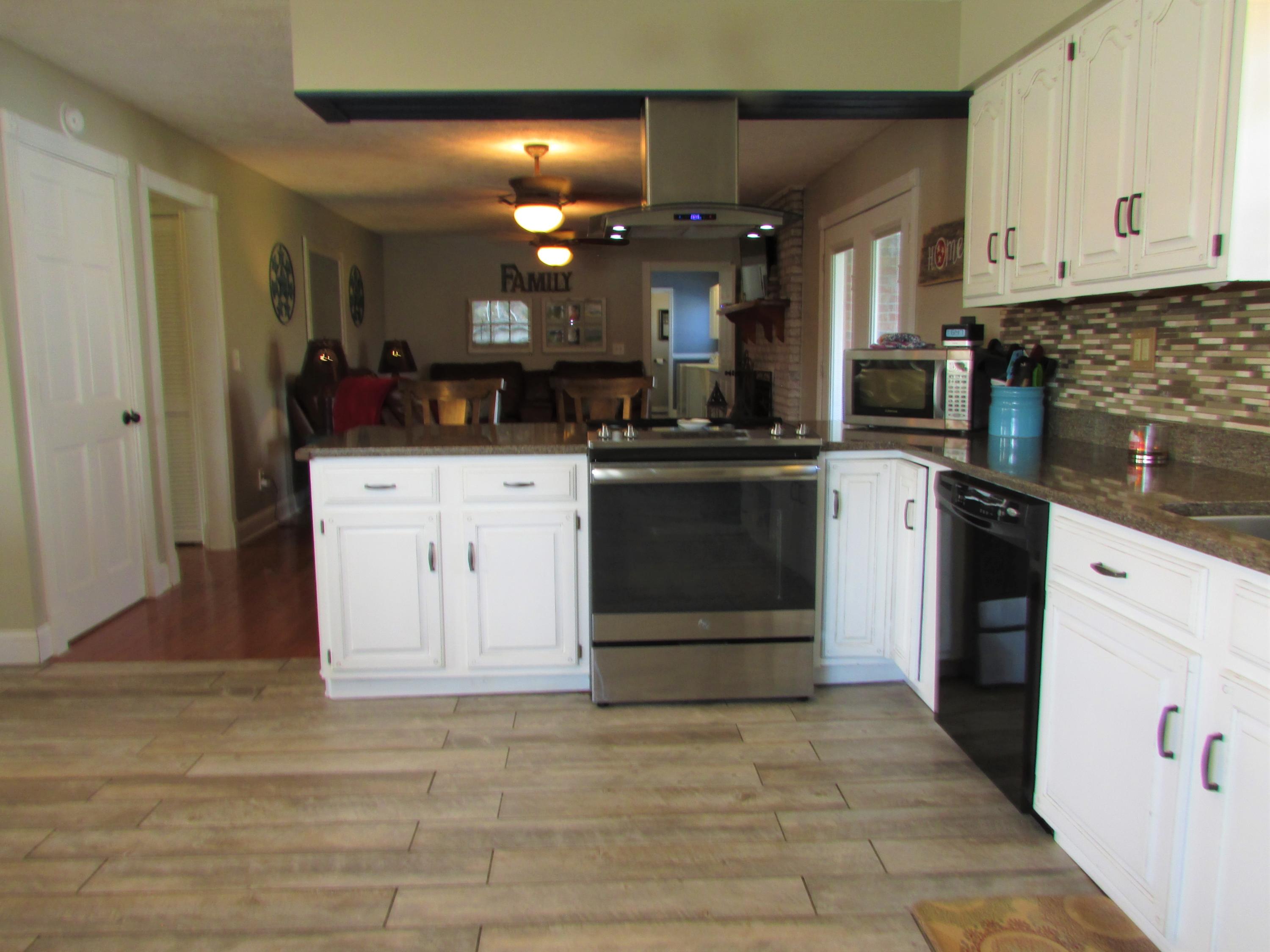 130 Clay Little Road Elizabethton, TN 37643 - Photo 3 of 47 IMG_5688