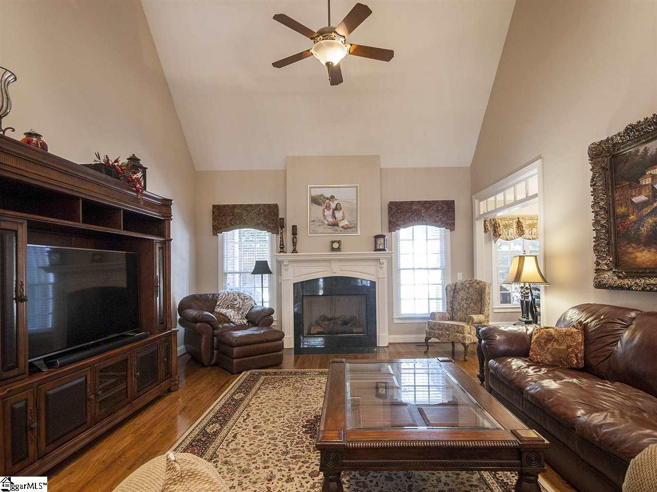 729 Carriage Hill Road Simpsonville, SC 29681 - Photo 5 of 36 Gallery Image 5