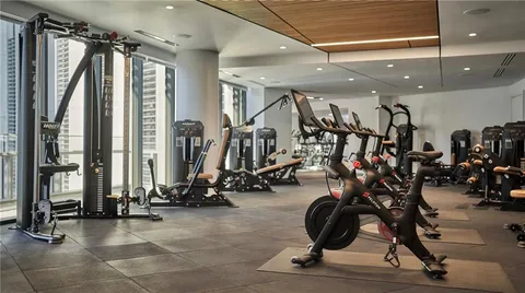 $2,980,000 | 2 Canal Street, Unit 2402, New Orleans, LA 70130