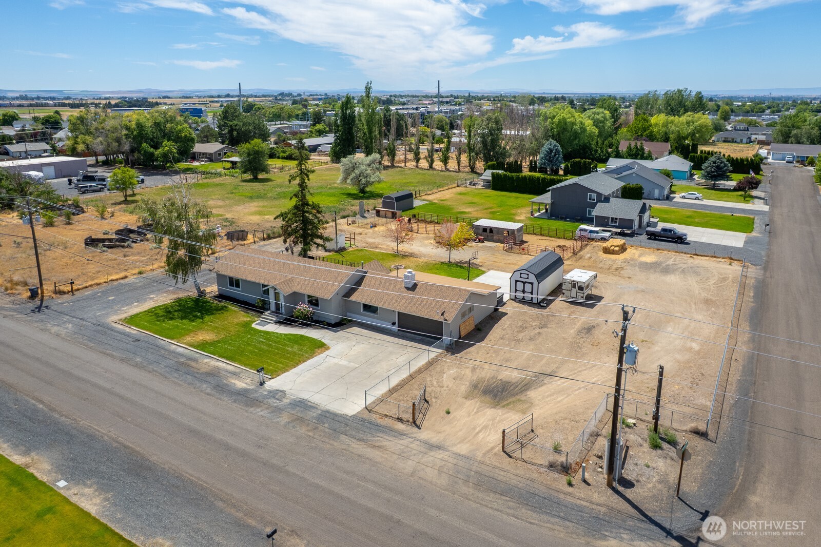 2096 Hamilton Road Northeast Moses Lake, WA 98837 - Photo 8 of 38