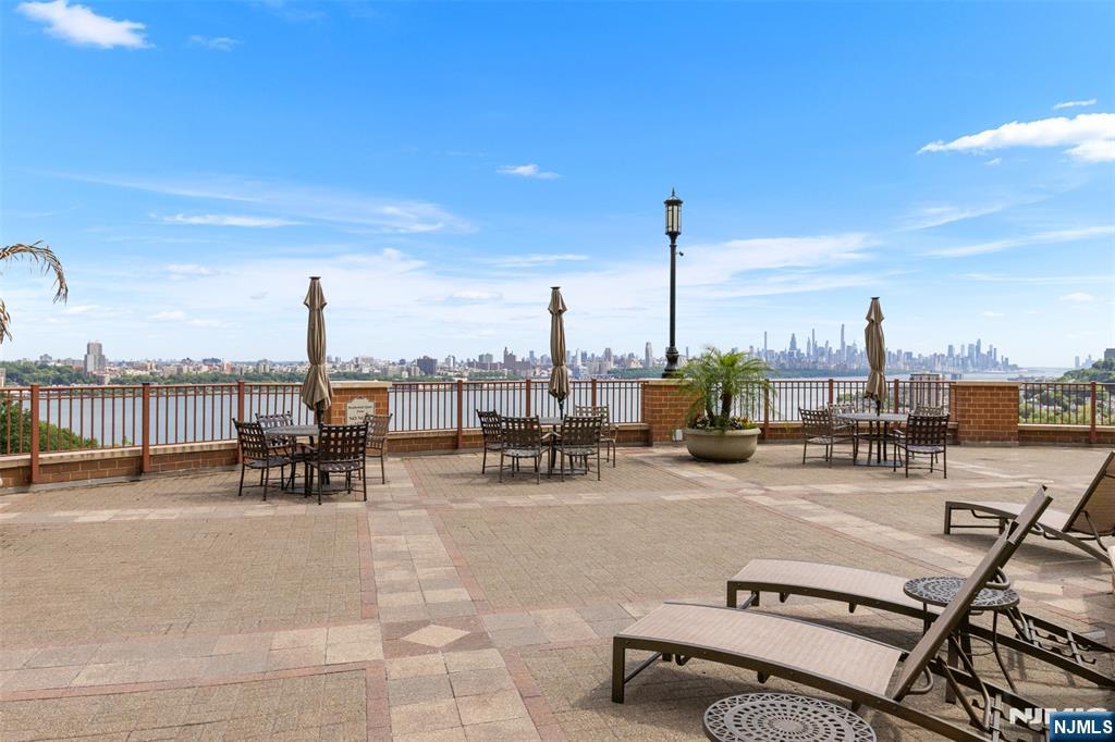 100 Old Palisade Road, Unit 3215 Fort Lee, NJ 07024 - Photo 35 of 43