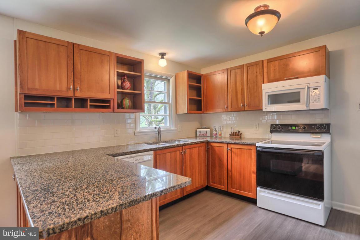 1511 Zarker Road Lancaster, PA 17601 - Photo 13 of 21