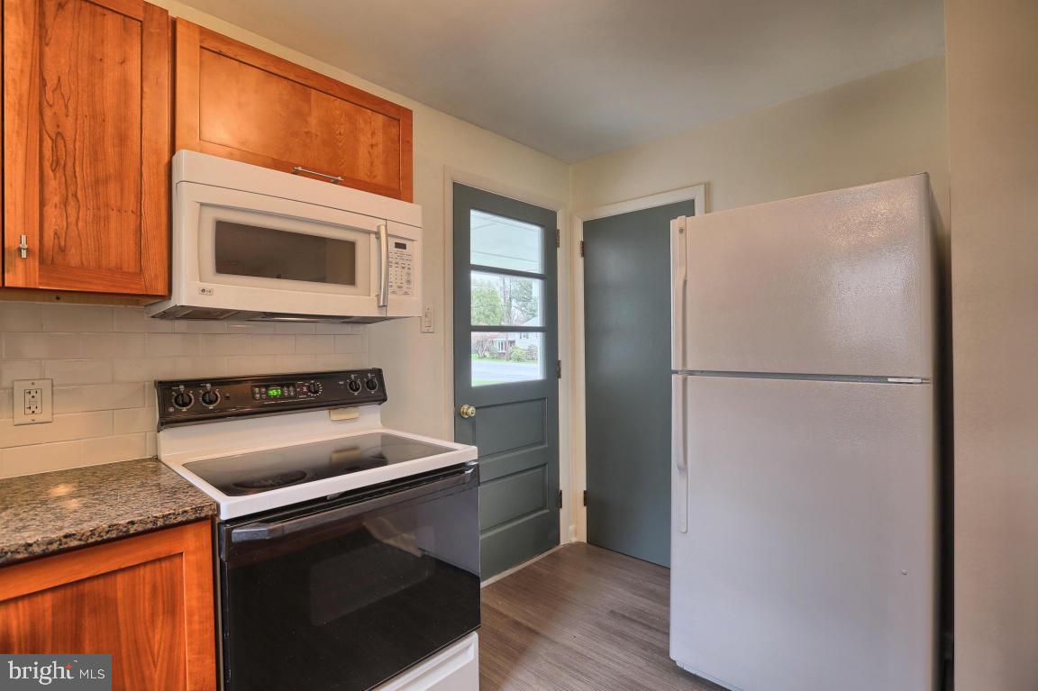 1511 Zarker Road Lancaster, PA 17601 - Photo 14 of 21