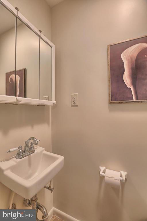 1511 Zarker Road Lancaster, PA 17601 - Photo 15 of 21