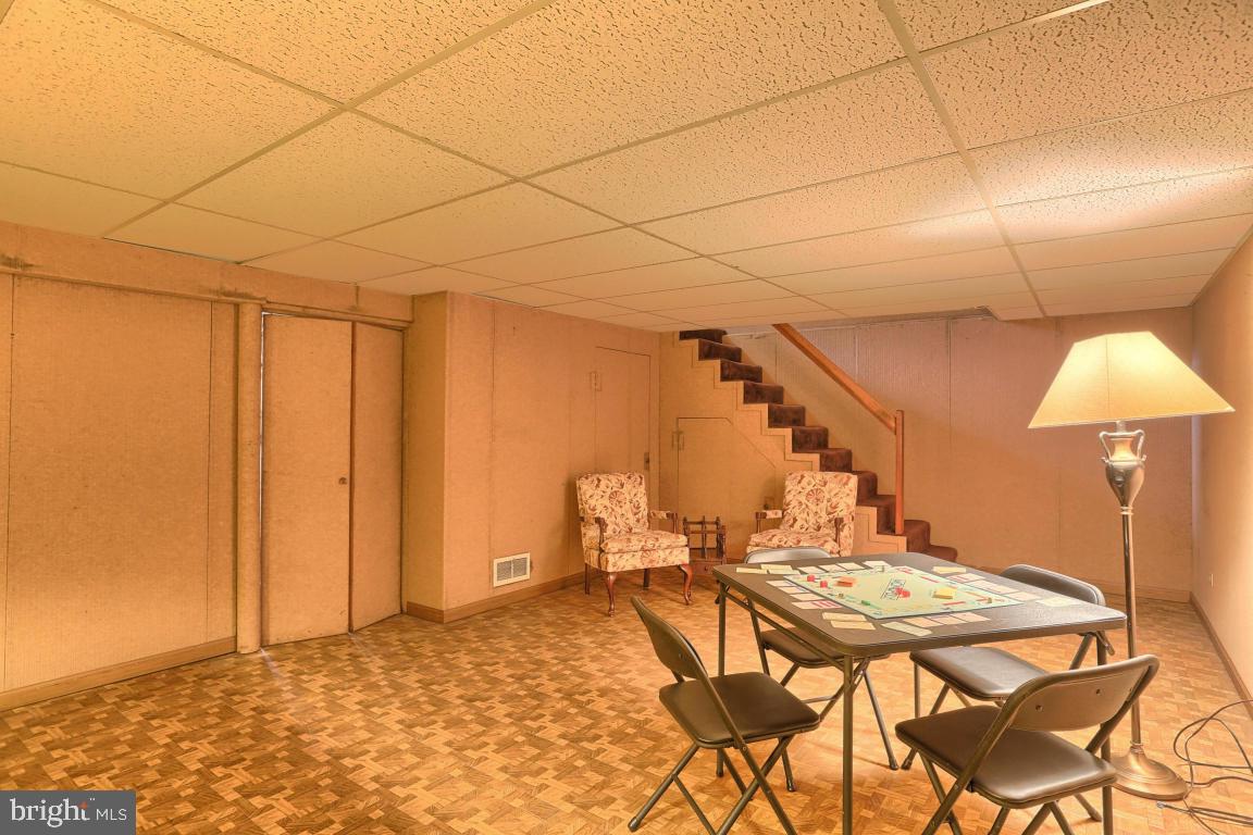 1511 Zarker Road Lancaster, PA 17601 - Photo 17 of 21
