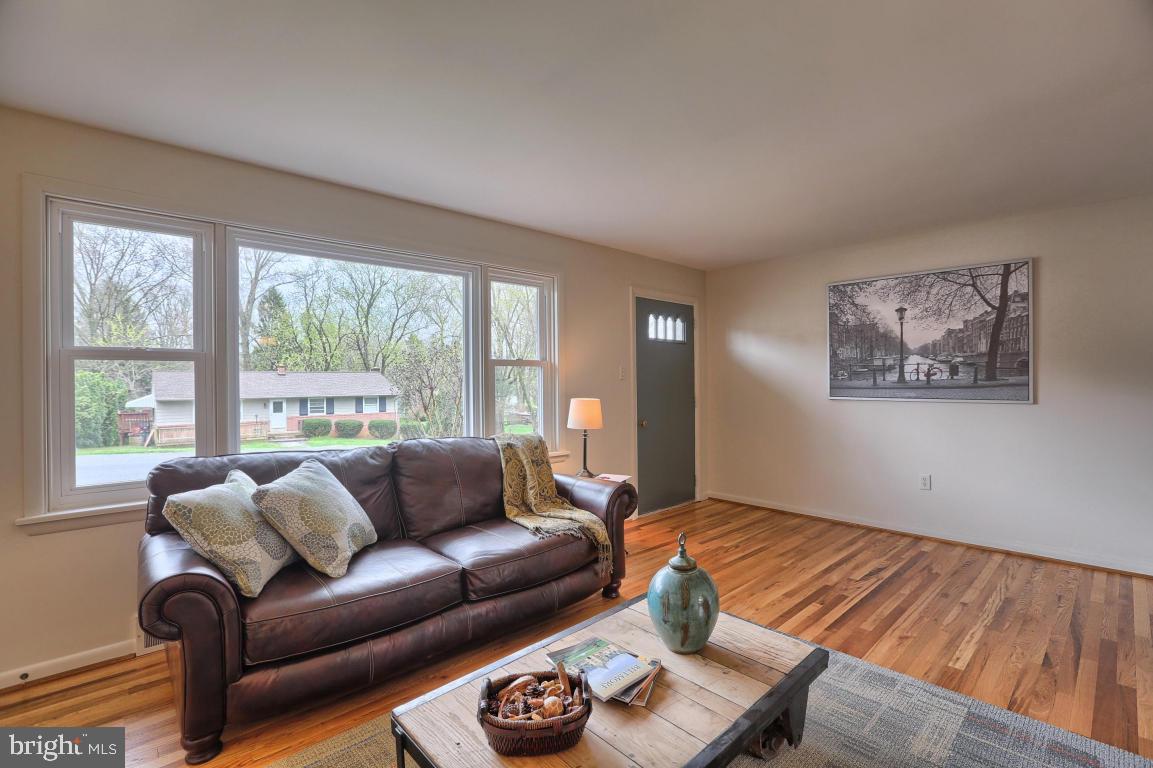 1511 Zarker Road Lancaster, PA 17601 - Photo 7 of 21