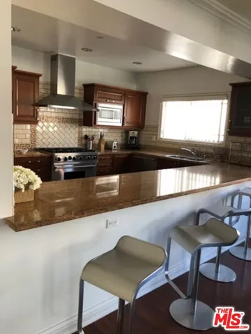 $5,495 | 11848 Kiowa Avenue, Unit 306, Los Angeles, CA 90049