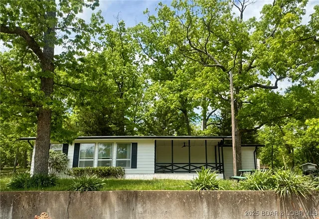 $210,000 | 30052 Meadow Drive, Rocky Mount, MO 65072