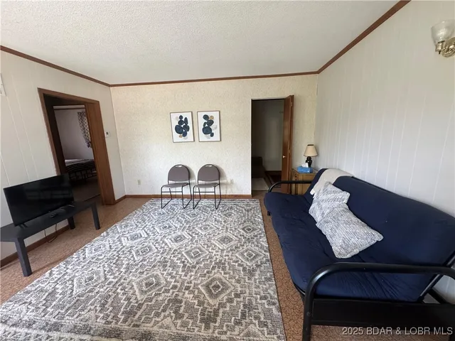 $210,000 | 30052 Meadow Drive, Rocky Mount, MO 65072