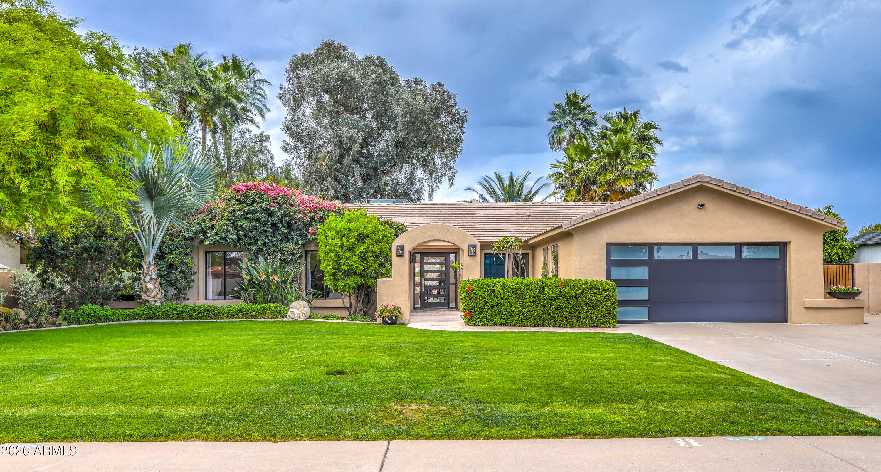 7414 East Corrine Road Scottsdale, AZ 85260 - Photo 1 of 67 Beautiful Drive Up