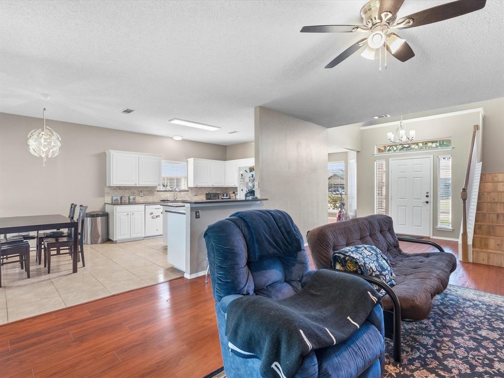 508 Rd Runner Drive Arlington, TX 76002 - Photo 8 of 34 Gallery Image 8