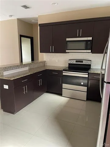 $1,250 | 2709 South J Street, McAllen, TX 78503