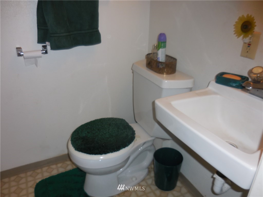 5627 Bulman Road Southeast Port Orchard, WA 98366 - Photo 21 of 25 Gallery Image 21