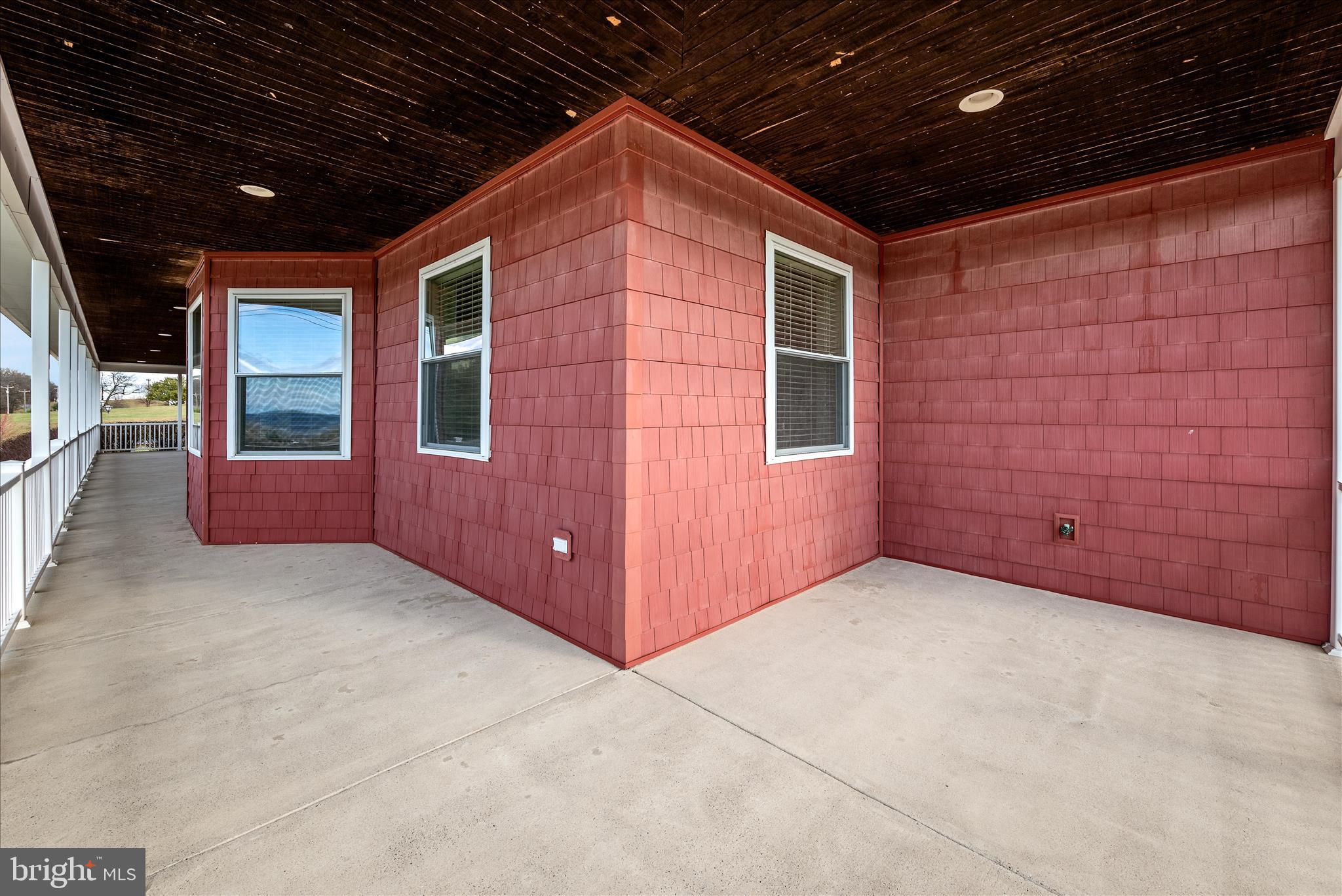 110 Welbourne Lane Gore, VA 22637 - Photo 11 of 108 Porch