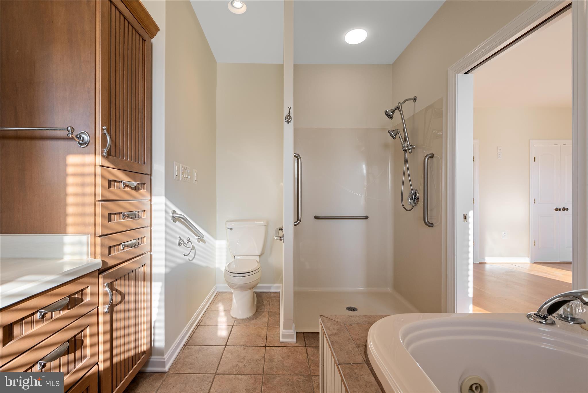 110 Welbourne Lane Gore, VA 22637 - Photo 54 of 108 Primary Bathroom