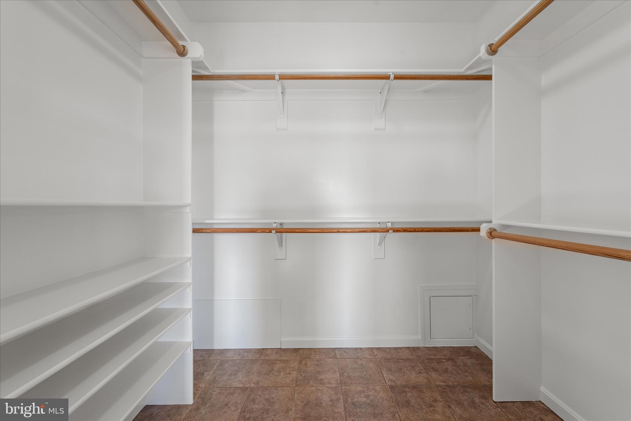 110 Welbourne Lane Gore, VA 22637 - Photo 56 of 108 Closet