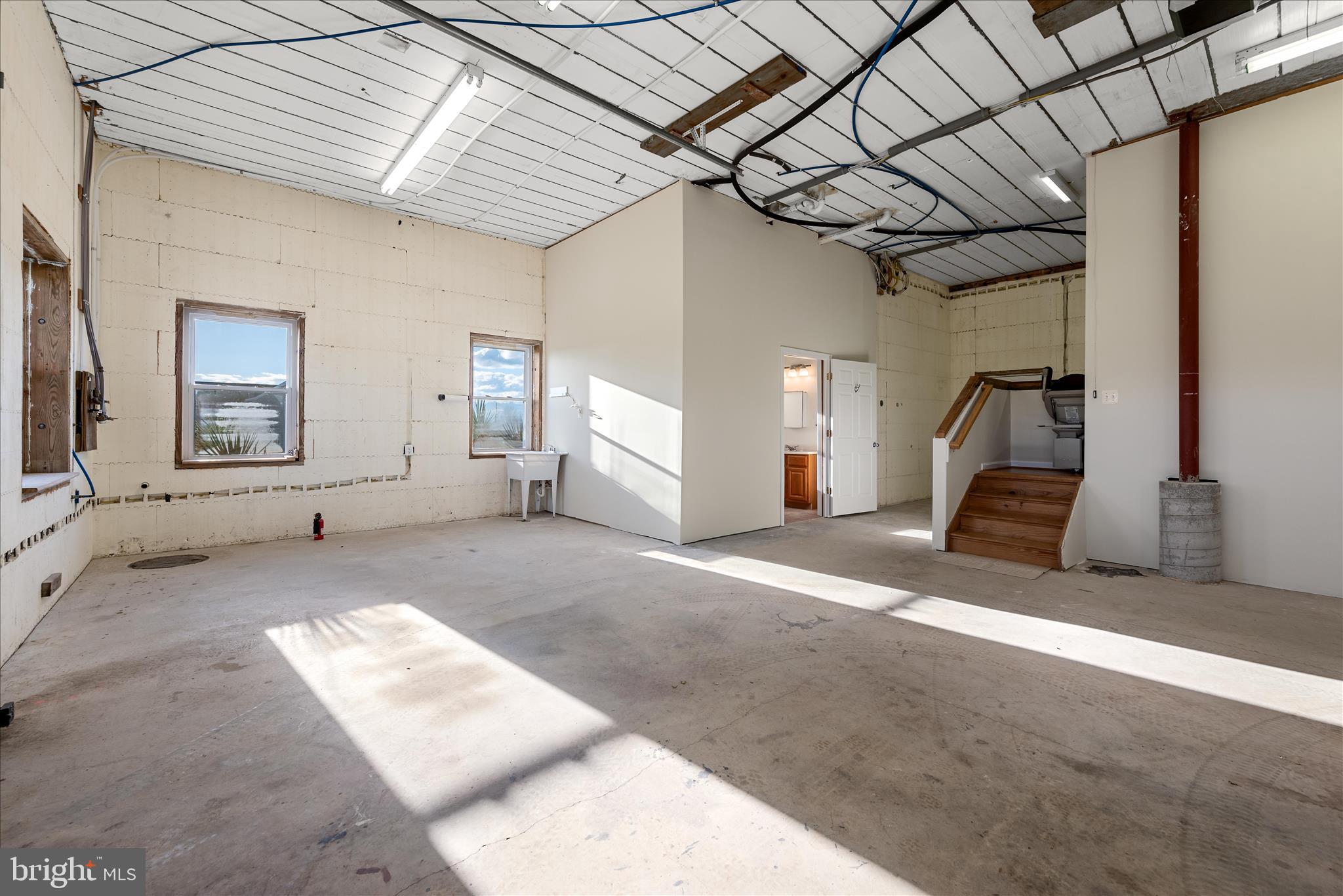 110 Welbourne Lane Gore, VA 22637 - Photo 76 of 108 Garage