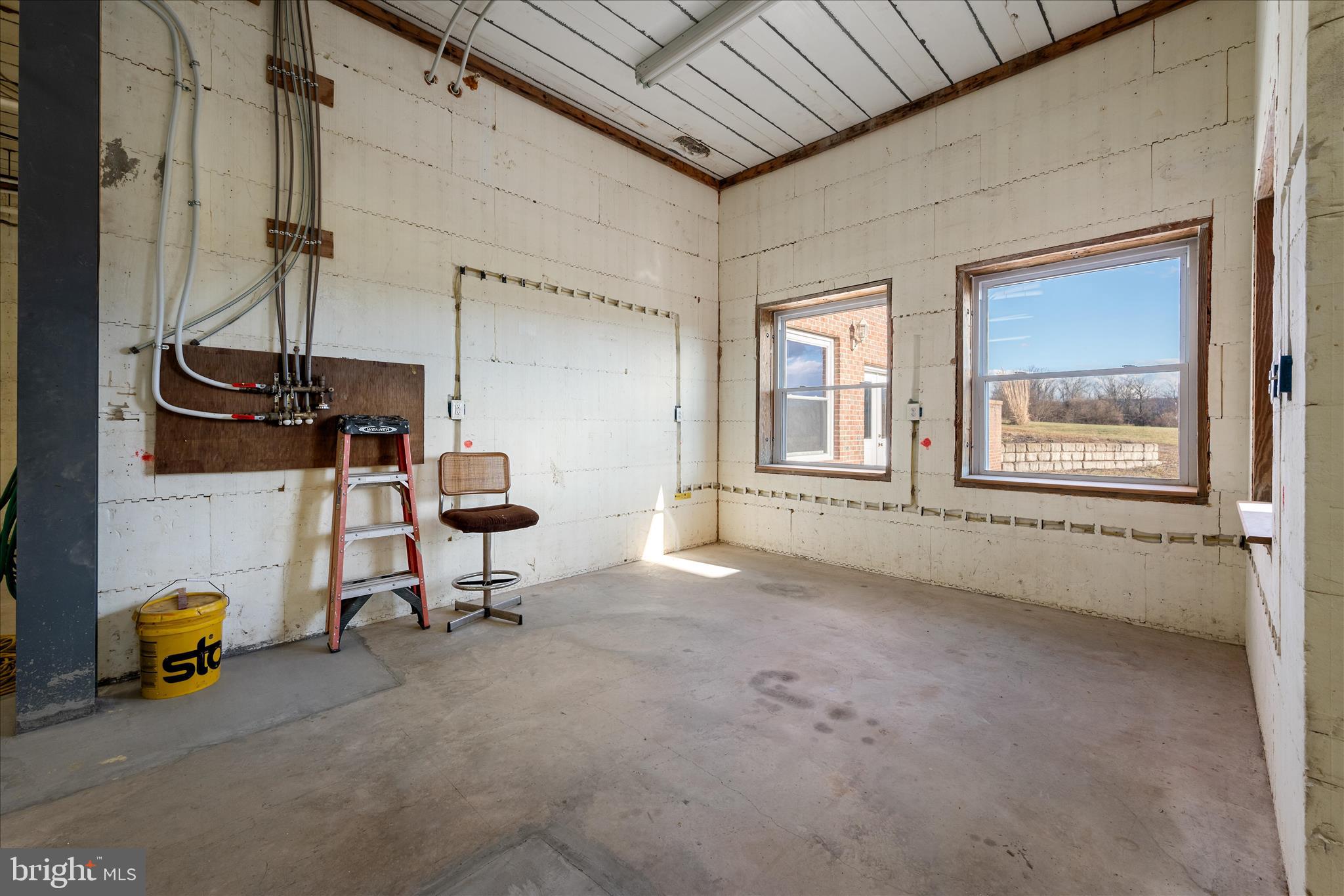 110 Welbourne Lane Gore, VA 22637 - Photo 78 of 108 Garage