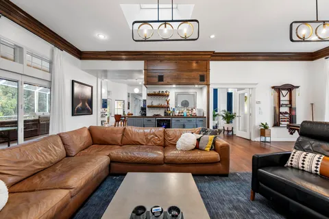 $1,895,000 | 7 Worth Court, Sewall's Point, FL 34996