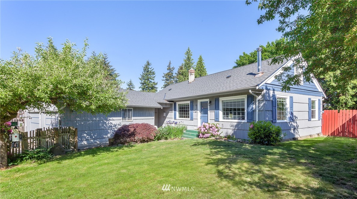 8829 231st Street Southwest Edmonds, WA 98026 - Photo 1 of 22