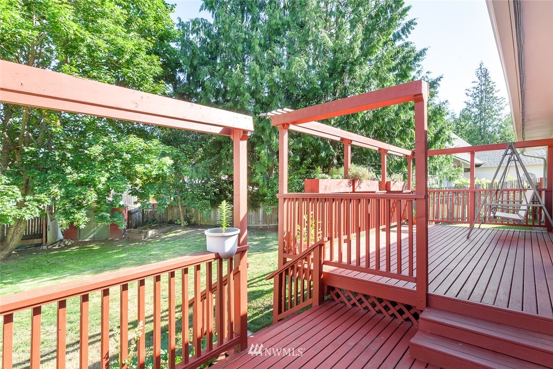 8829 231st Street Southwest Edmonds, WA 98026 - Photo 17 of 22