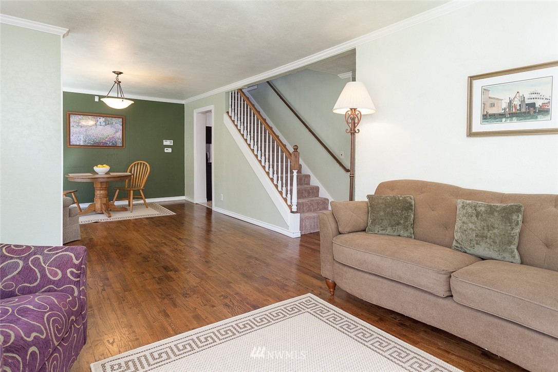 8829 231st Street Southwest Edmonds, WA 98026 - Photo 5 of 22