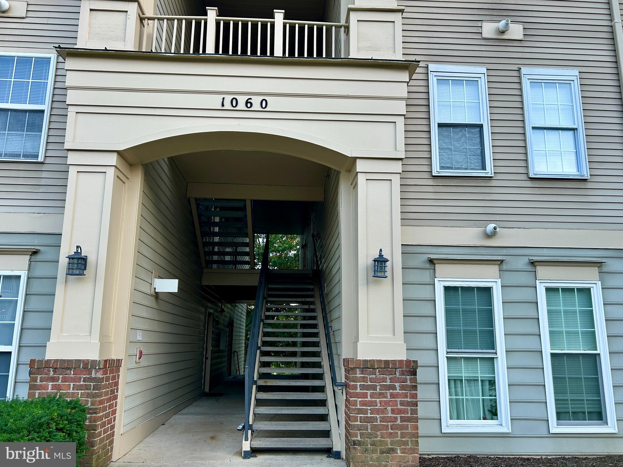 1069 Gardenview Loop, Unit 303 Woodbridge, VA 22191 - Photo 2 of 47