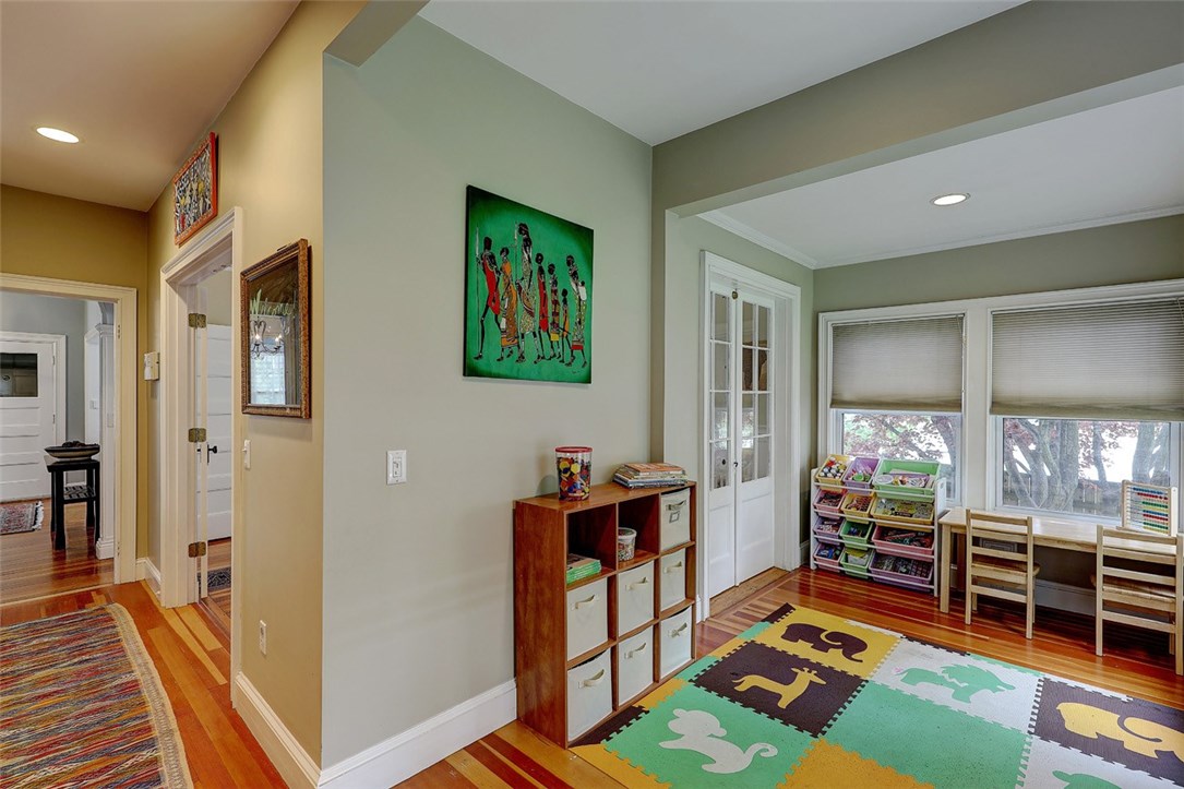 2 Catalpa Road Providence, RI 02906 - Photo 28 of 50