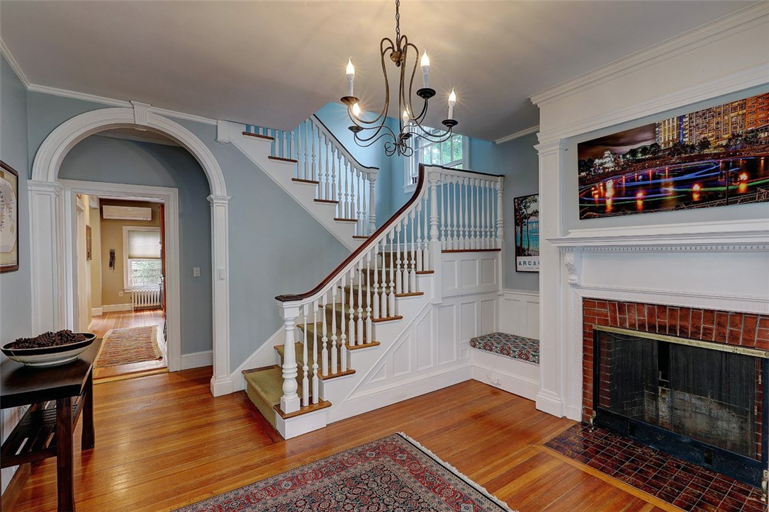 2 Catalpa Road Providence, RI 02906 - Photo 8 of 50
