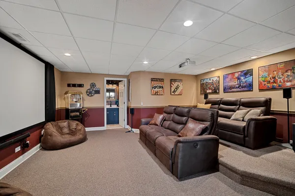 $930,000 | 24963 North Abbey Glenn Drive, Hawthorn Woods, IL 60047