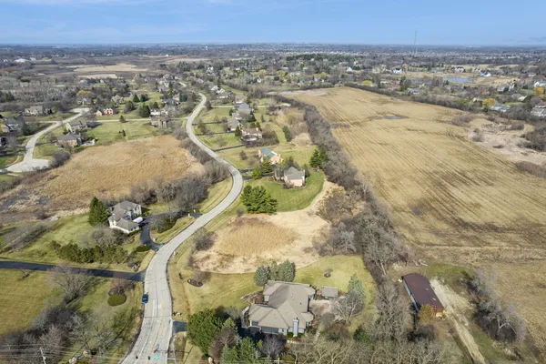 $930,000 | 24963 North Abbey Glenn Drive, Hawthorn Woods, IL 60047