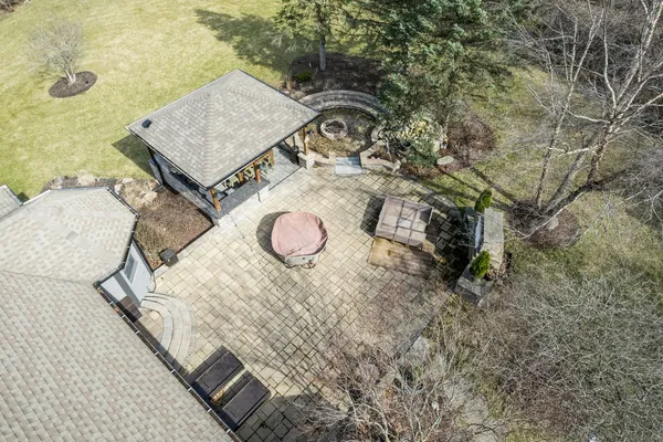 $930,000 | 24963 North Abbey Glenn Drive, Hawthorn Woods, IL 60047