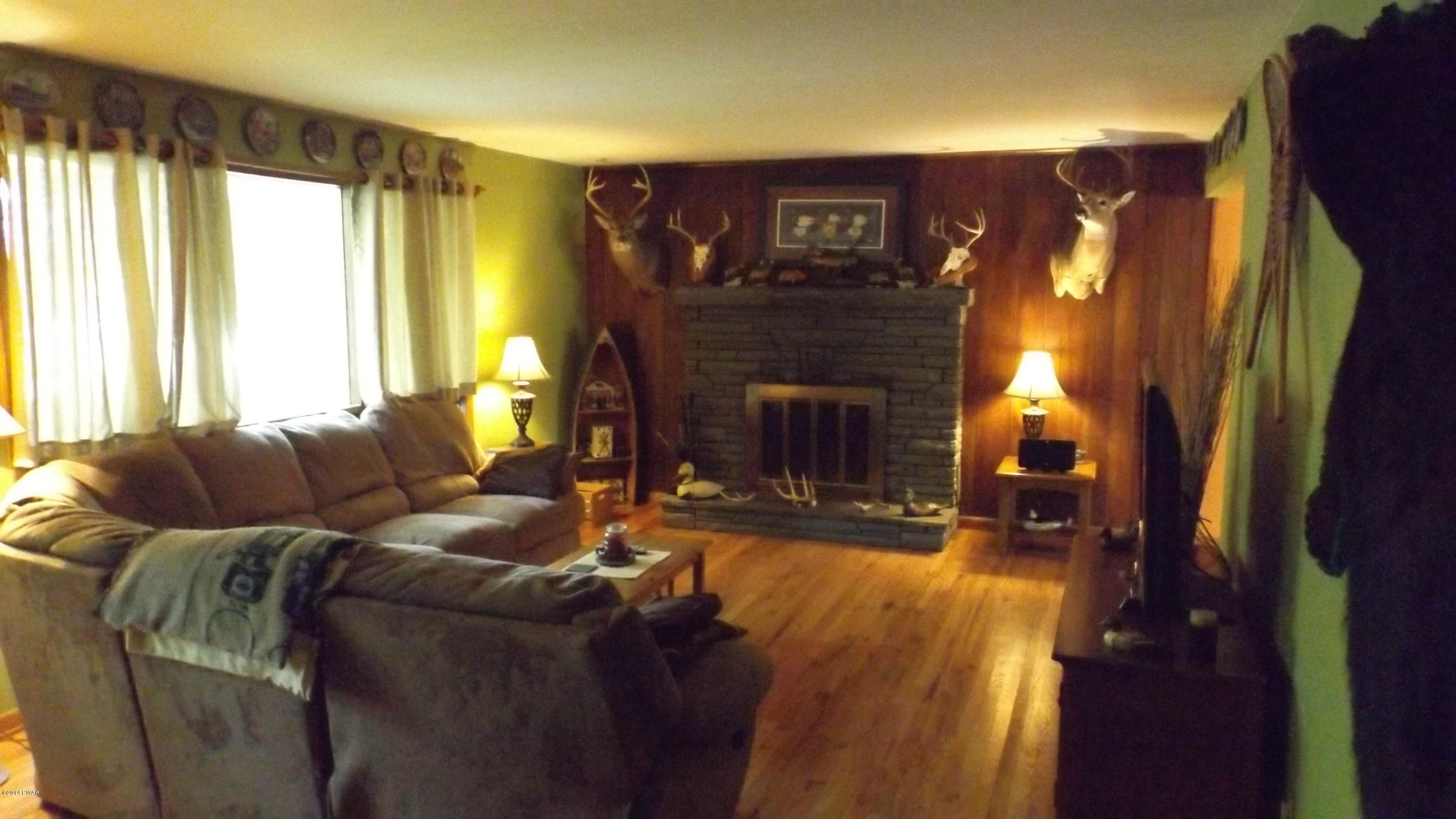 122 Slaymaker Road Milford, PA 18337 - Photo 7 of 16 Living Room