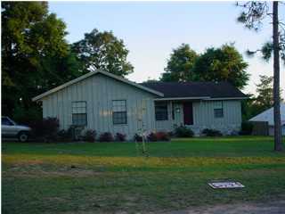 252 Ridge Lake Road Crestview, FL 32536 - Photo 1 of 4 a view of a house with a yard