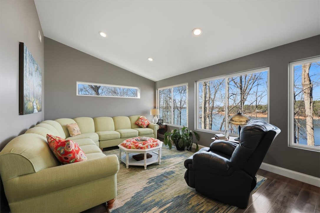 227 Forest Cove Road Anderson, SC 29626 - Photo 17 of 49