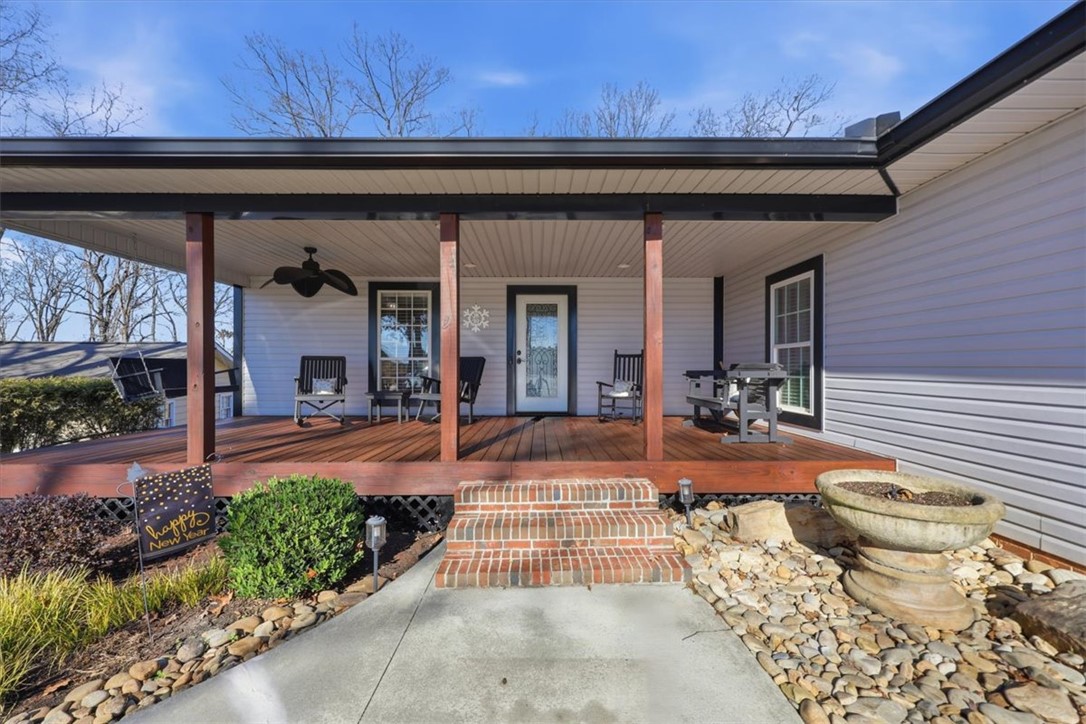 227 Forest Cove Road Anderson, SC 29626 - Photo 4 of 49