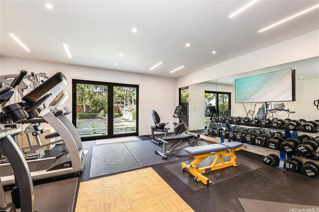 $14,880,000 | 47 Kailuana Place, Kailua, HI 96734