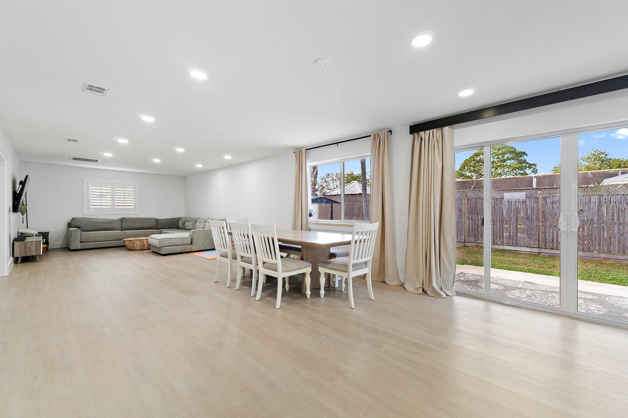 1851 Southeast Jackson Street Stuart, FL 34997 - Photo 22 of 61 042-1851SEJacksonSt-Stuart-SMALL